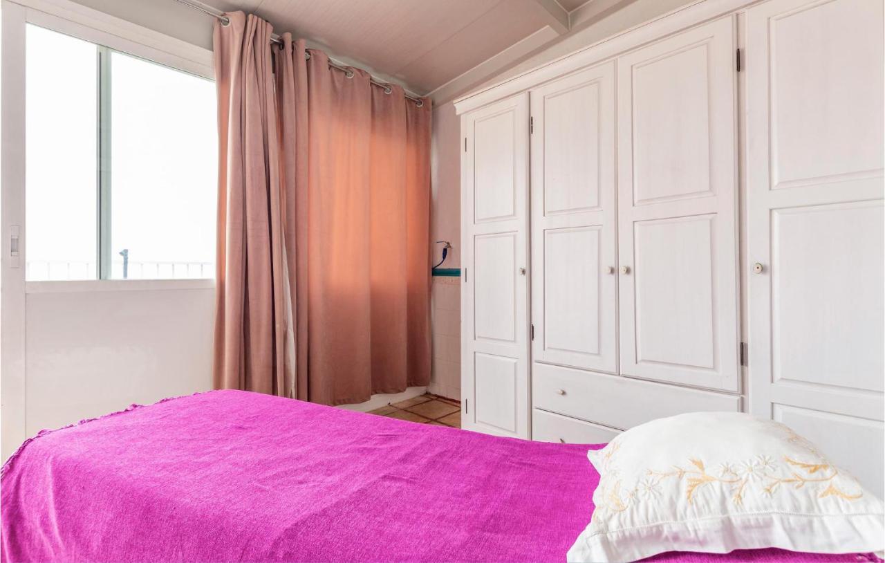 Cozy Apartment In Benalmadena With House Sea View Bagian luar foto